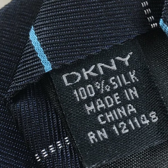 DKNY SILK TIE (SLIM) - Picture 4 of 10